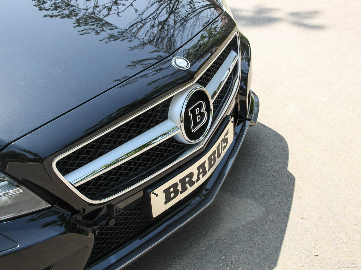 奔驰CLS轿跑入门版开卖 推两款车型\/64.88万起