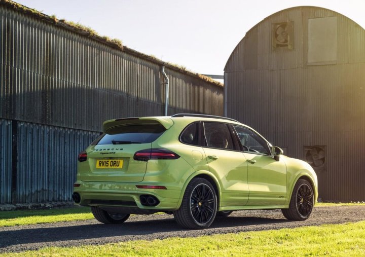 豪华SUV跑车 新款保时捷卡宴与老款对比