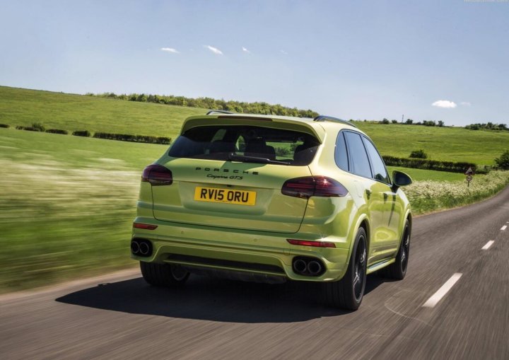 豪华SUV跑车 新款保时捷卡宴与老款对比