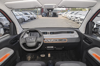 袁启聪试驾五菱宏光mini ev,它是一个美好的存在