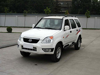 豪华型来宝SRV外观汽车图片_高清大图】