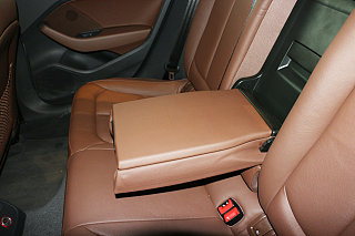 Limousine 40 TFSI 自动舒适型