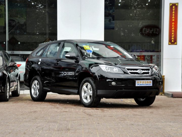 比亚迪s6七座版配置曝光 安全性出众