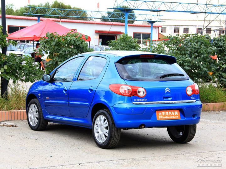 『普通版c2车型』