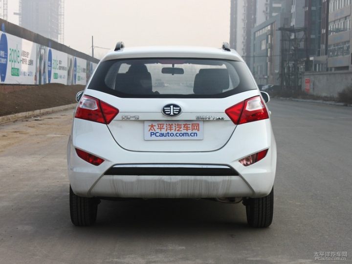 天津一汽mini suv夏利n7上市 好礼享不停