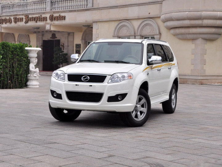 78万 细节 ● 编辑点评: 无限v7是基于"平民化suv"理念开发的一款家用