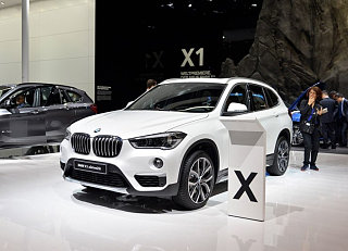 xDrive25i