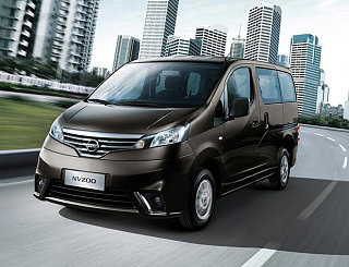 日产NV200