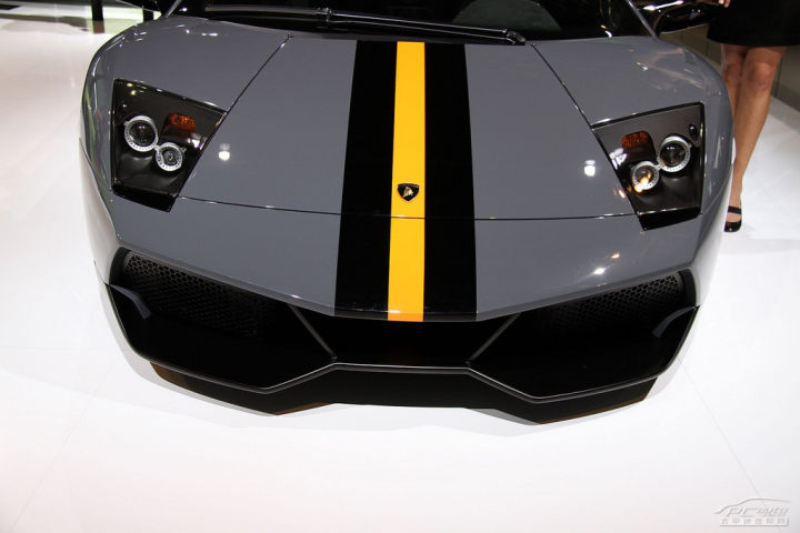 全球限量50辆 兰博基尼lp650-4官图发布