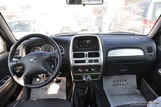 日产帕拉丁中控