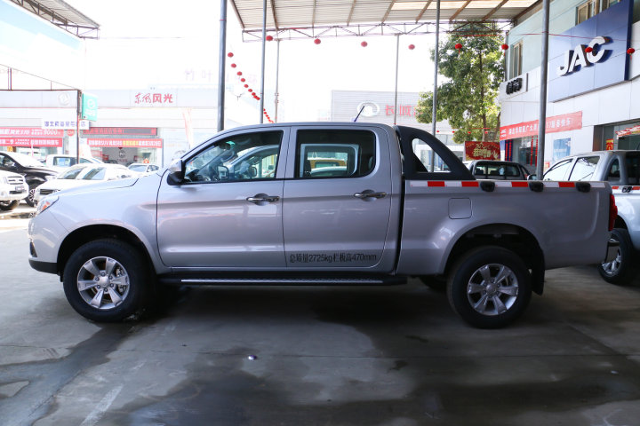 帅铃t6厂家直销会 江淮皮卡全系降万元