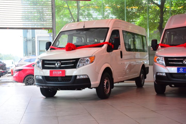 东风御风工程车批量交付湖北电力公司