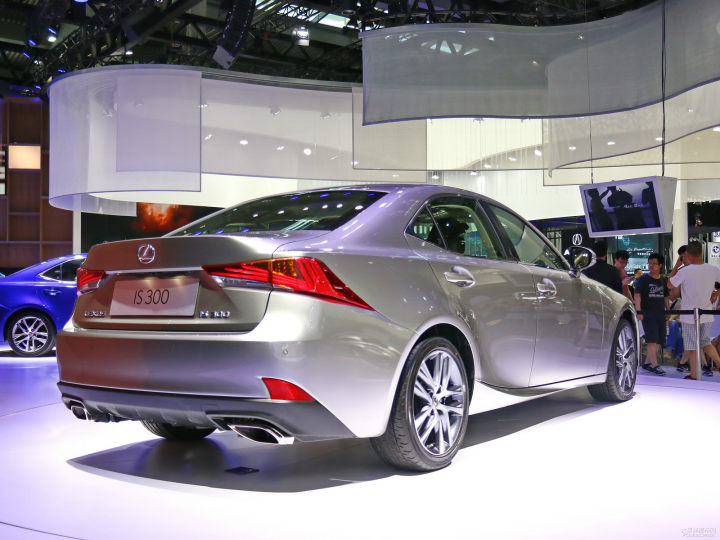 【惠州雷克萨斯300 豪华版报价】_雷克萨斯300 豪华版图片|300 豪华版