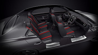 V8 S Black edition