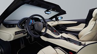 Aventador中控