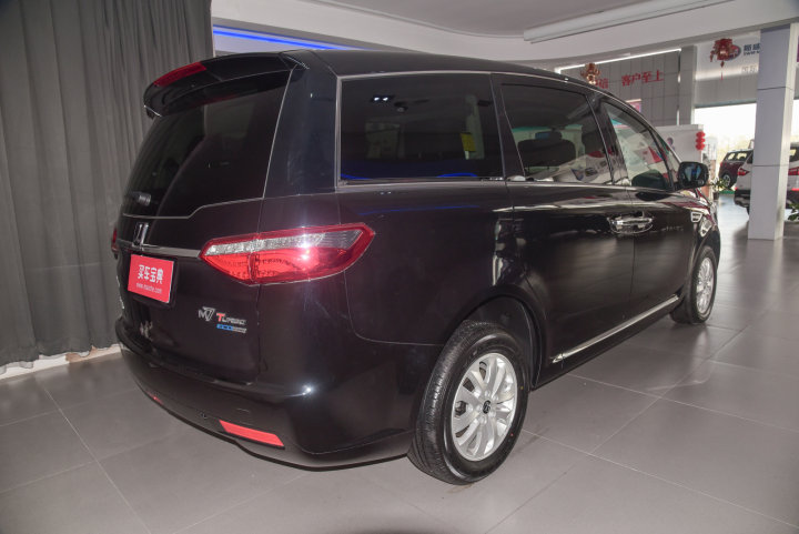 裕昌纳智捷大7 mpv宁波上市 售19.8万起