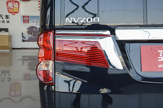 日产NV200