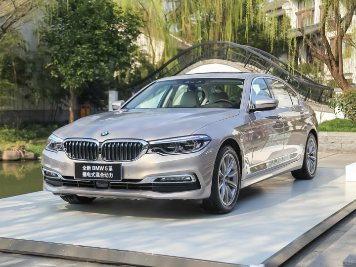 2018款 530le 豪华套装报价