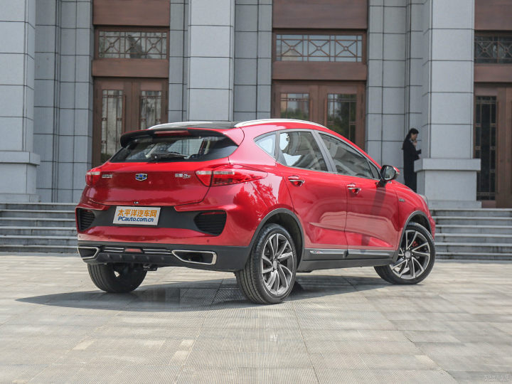 吉利远景缤越和吉利帝豪GS哪个好 根据个人喜