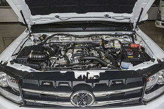 2.8T PLUS两驱精锐版加长轴距JE493ZLQ5D