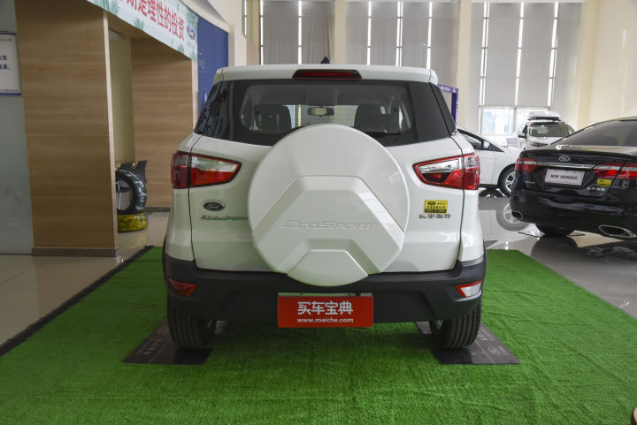 5l 自动精翼型参数配置_上海松江福特汽车4s店报价