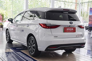 宋MAX新能源