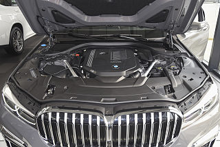740Li 领先型 M运动套装