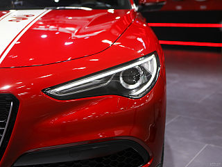 【阿尔法·罗密欧Stelvio图片】-阿尔法红-