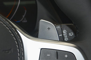 xDrive40i 个性化定制限量版 M运动套装