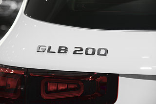 改款 GLB 200 时尚型