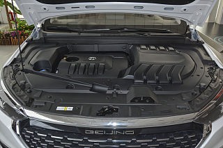 1.5L 手动尊贵版 国VI