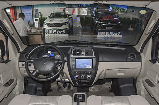 东风小康EC36中控