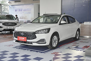 福克斯 2022款 两厢 EcoBoost 180 自动竞速版