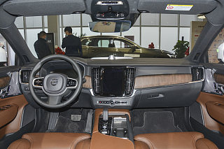 沃尔沃V90中控