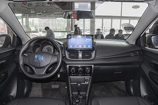 YARiS L 致炫中控