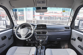 1.5L双排创业型后双轮3米国VI SWC15M