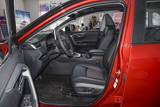 RAV4荣放双擎E+座椅