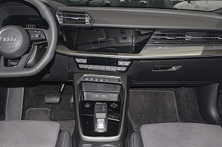 【探戈红a3l limousine 35 tfsi 豪华运动型奥迪a3中控汽车图片_高清