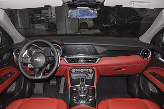 Stelvio斯坦维中控