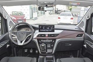 PLUS 1.8L 7座标准型