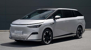 小鹏X9