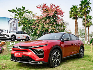 凡尔赛C5 X外观